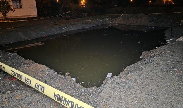 Su dolu temelin içindeki toplarını almak isterken düşen 2 kardeş öldü