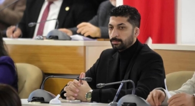 Arslan’dan bomba iddia: İki kat imarlı yerlere 10 katlı binalar yapıldı!