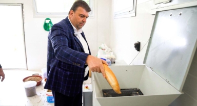 Başkan Yetişkin: “Artık çöpe giden yemekler can dostlarımız için mamaya dönüşüyor”