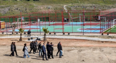 Bayraklı’da Ferdi Zeyrek Spor Kompleksi’nde çalışmalar sona yaklaştı