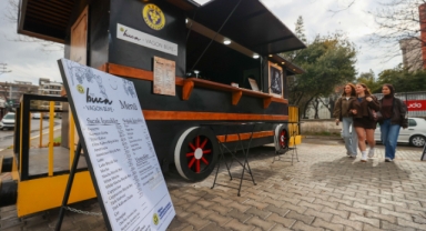 Buca Belediyesi cep dostu büfelerini hizmete açtı