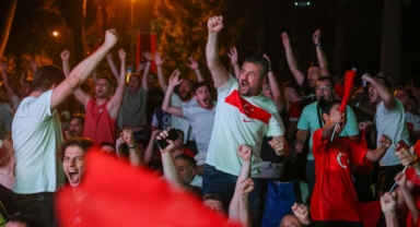 Bucalılar milli maçı dev ekranda izleyecek