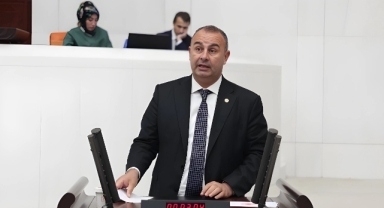 CHP’li Arslan’dan AK Partili İnan’a yanıt: İktidarınız baş aşağı yere çakılıyor.