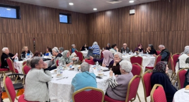 Huzurevinde iftar buluşması