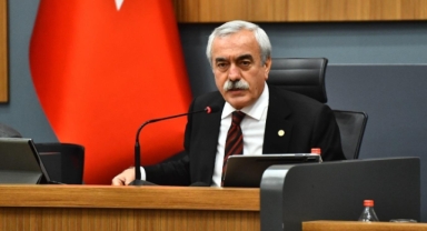 İnanç'tan AK Parti'nin eleştirilerine tepki: Bu eleştirilerin İzmir halkında karşılığı yok!