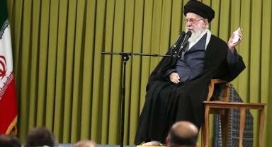 İran Dini Lideri Hamaney’in kızı, damadı, torunu ve gelini hayatını kaybetti