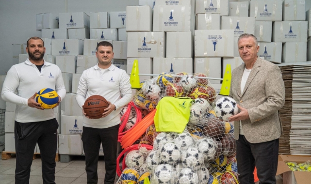 İzmir’de amatör spora 25 milyonluk can suyu