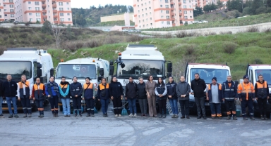 Karabağlar ‘da temizlik çalışmaları tüm mahallelere yayılıyor