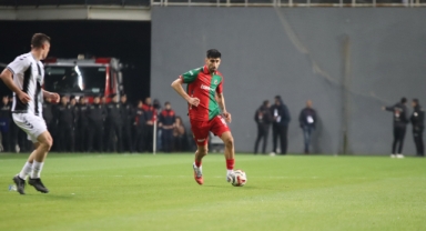 Karşıyaka'da Erhan Öztürk, 7 gollük katkıyla döndü