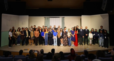 Kınay: Karabağlar Kent Tiyatrosu ile birlikte üretiyor, sanatla geleceği kuruyoruz