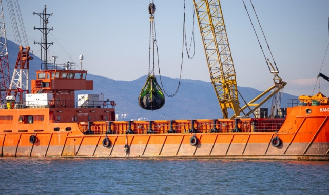 Körfez’den 1 milyon ton çamur çıkarıldı