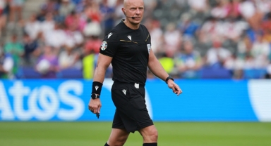 Liverpool - Galatasaray maçını Szymon Marciniak yönetecek