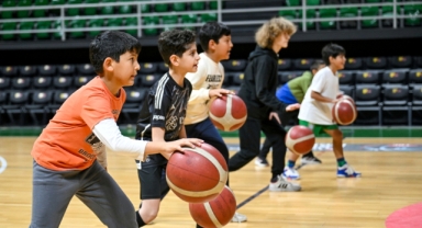 Potada gelecek var: Bornova’da çocuklar sporla büyüyor