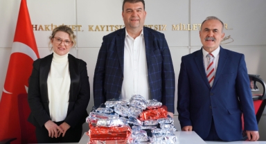 Seferihisar’da minik kalplerden büyük dayanışma