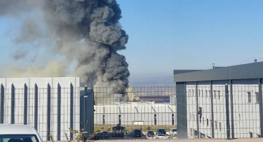 Ankara’da bir fabrikada yangın çıktı