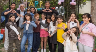 Başkan Tugay’dan Hasanağa Bahçesi’nde sıcak hafta sonu buluşması