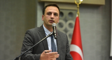 Bornova Belediyesi'ne operasyon... Ömer Eşki gözaltına alındı!