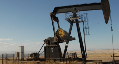 Brent petrol 100 doların altına geriledi