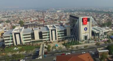 Bursa Belediyesi yapılan seçimle AK Parti'ye geçti!