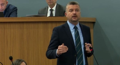 Büyükşehir Meclisinde 'Buca' gerginliği... Başkan Duman'dan 'köstek' çıkışı!