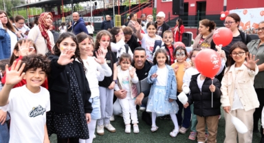 Çiğli’de 23 Nisan coşkusu: Minikler bayramı doyasıya kutladı