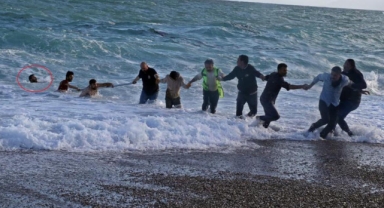 Dünyaca ünlü sahilde can pazarı: 2 kardeş kurtuldu, kuzen hayatını kaybetti