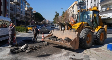 Gaziemir’de 32 bin 191 metrekarelik alandaki yol ve kaldırımlar yenilendi