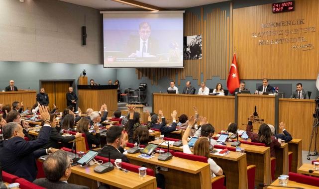 İzmir Büyükşehir Meclisi’nde CHP’de görev değişimi!
