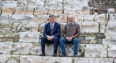 İzmir’in 8 Bin 500 yıllık hazinesi masaya yatırıldı