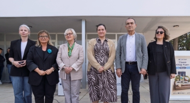 İzmir Kitap Fuarı’nda Ortaylı'nın ailesi okurlarla bir araya geldi