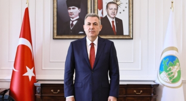 İzmir Valisi Elban'dan '23 Nisan' mesajı: Tarihi bir dönüm noktası