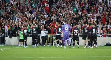 Karşıyaka, play-off’a veda etti
