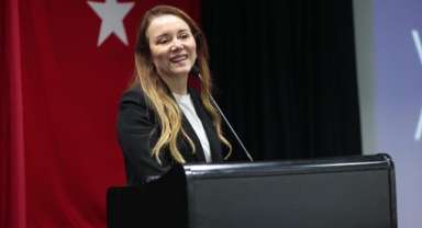 Konak'ta Ferdi Zeyrek Kültür Merkezi açıldı: Bu kentte hiç kimse yalnız değil