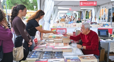 Kültürpark’ta büyük buluşma: İZKİTAP başlıyor