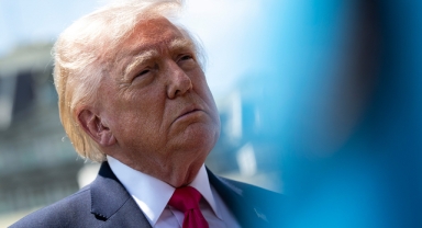 Trump’tan saldırı açıklaması: İran’a bağlamıyorum ama ellerine fırsat geçse değerlendirirlerdi