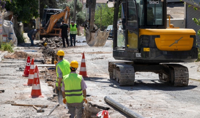 Bayraklı’da altyapı dönüşümü... 35 kilometrelik içme suyu hattı yenileniyor