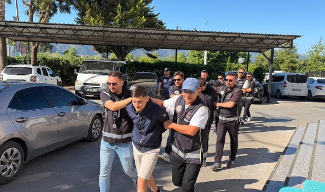 Belediye Başkanı Karaca’ya silahlı saldırı soruşturmasında 5 kişi adliyede sevk edildi