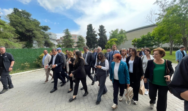 CHP grubundan butlana karşı yürüyüş!