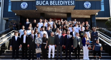 Gençler Buca’da geleceği konuştu