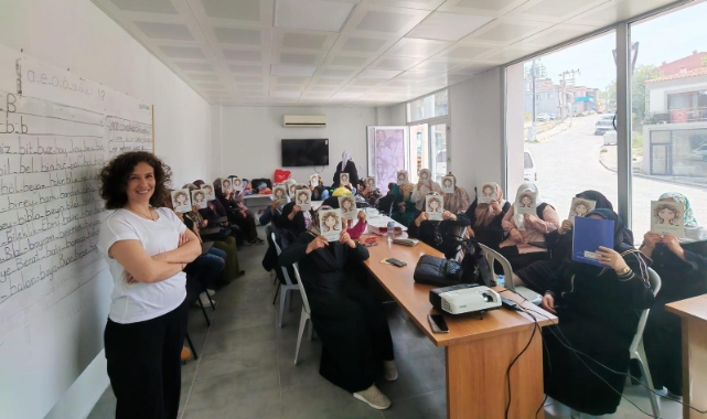 Kadın sağlığı seminerleri İzmir genelinde yaygınlaşıyor