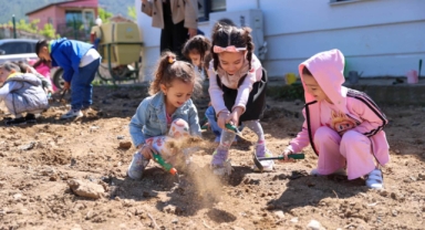 Minik öğrenciler Tarım Okulu’nda doğayla buluştu
