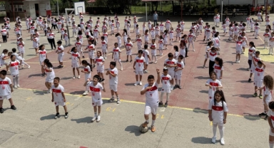 Yüzlerce öğrencinin '10 numara' davetine Arda Güler’den cevap geldi