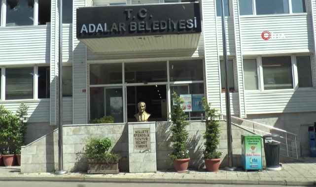 Adalar Belediyesi’ne operasyon: Belediye Başkanı dahil 41 şüpheli gözaltına alındı