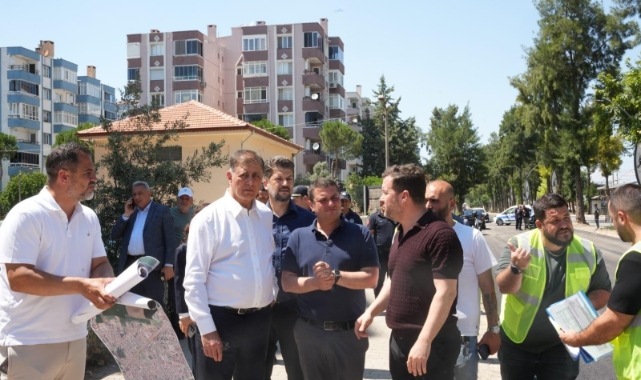 Başkan Tugay asfalt çalışmalarını yerinde inceledi
