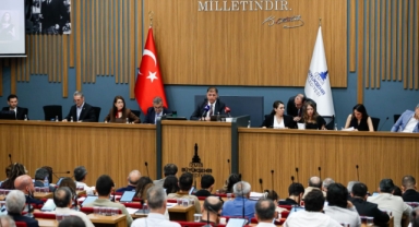 Büyükşehir Meclisi’nde ‘Rahmi Koç’ tartışması!