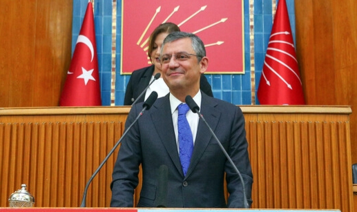 CHP’de ‘grup toplantısı’ krizi… Özel ‘Salı’ kararını açıkladı!