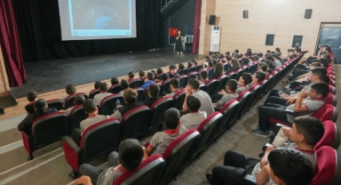 Gaziemir Belediyesi’nden 5 bin 486 öğrenciye geri dönüşüm eğitimi