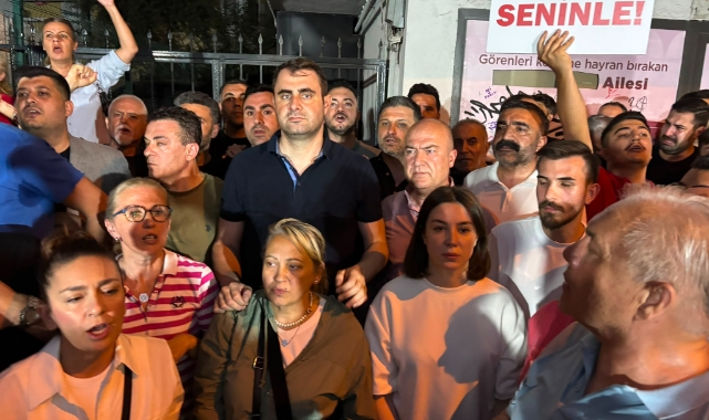 Güç il binası önünden seslendi: Kapıları kırarark girdiler!
