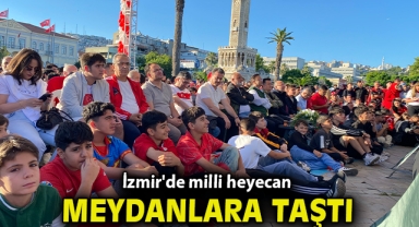 İzmir'de milli heyecan meydanlara taştı: Dev ekranda Dünya Kupası coşkusu