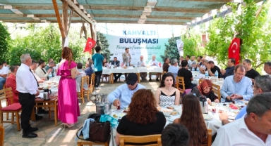Kahramanmaraşlılar Bornova'da kahvaltı programında buluştu!